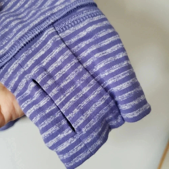 Women's Lululemon 1/4 Zip Top - Picture 6 of 11
